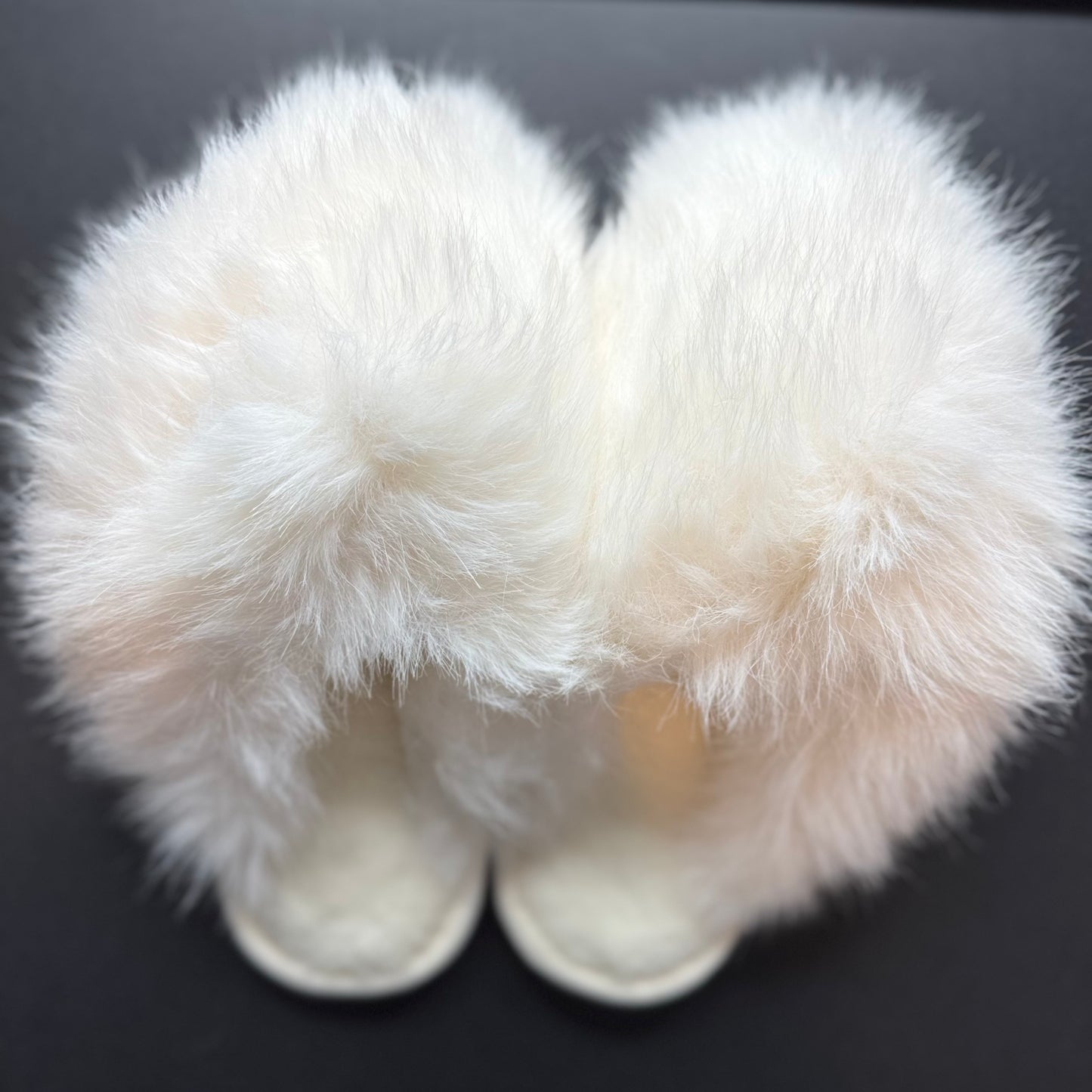 Willow - Women’s Extreme Fluffy Faux Fur slippers. Soft Comfort Stylish Slide viral Footwear