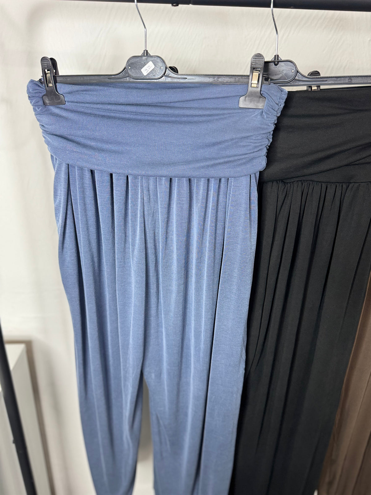 Meredith - Ribbed Harem Cuffed Trousers