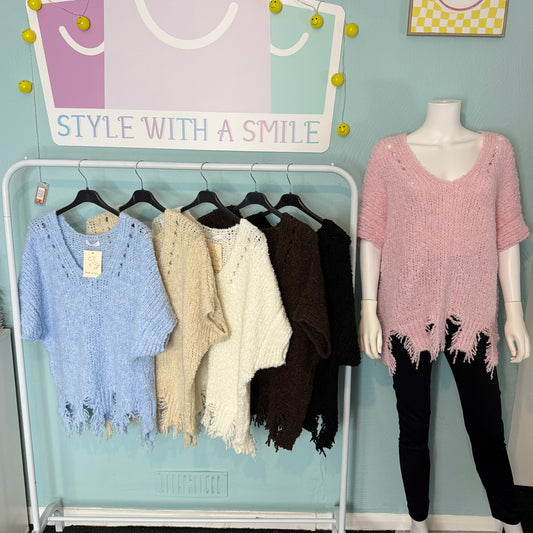 Cassidy - Knitted Short Sleeve Frayed Hem Jumper -  Womenswear Knitwear Shortsleeve.