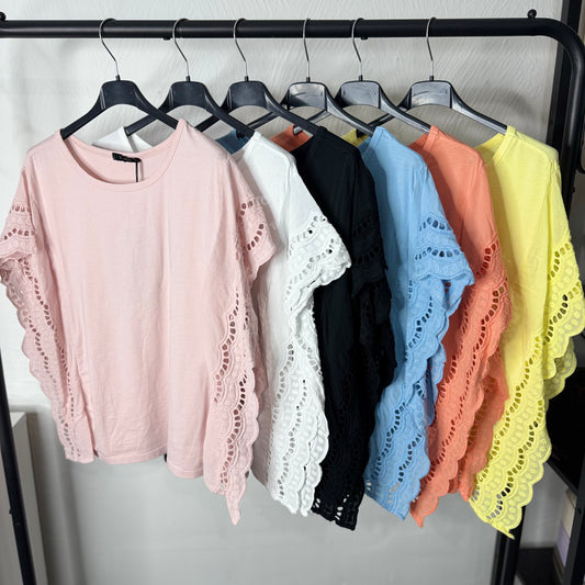 Clara - Embroidery/Crochet Top