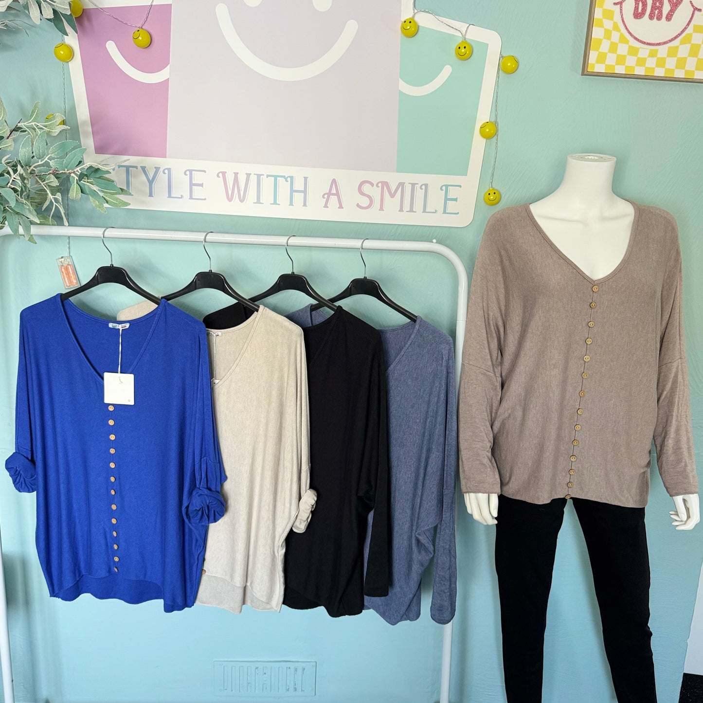 Elodie - Basic Plain V Neck Fine Knit Jumper - Womenswear Knitwear Long Sleeve Vneck.