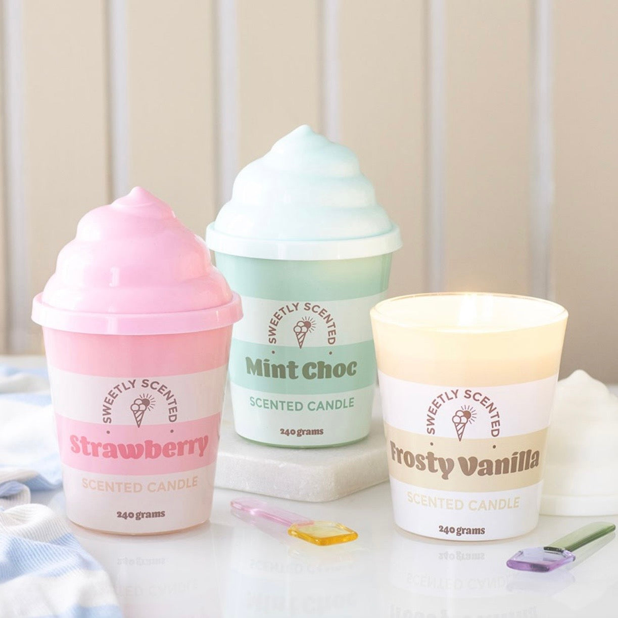 Frosty Vanilla Ice Cream Scented Candle
