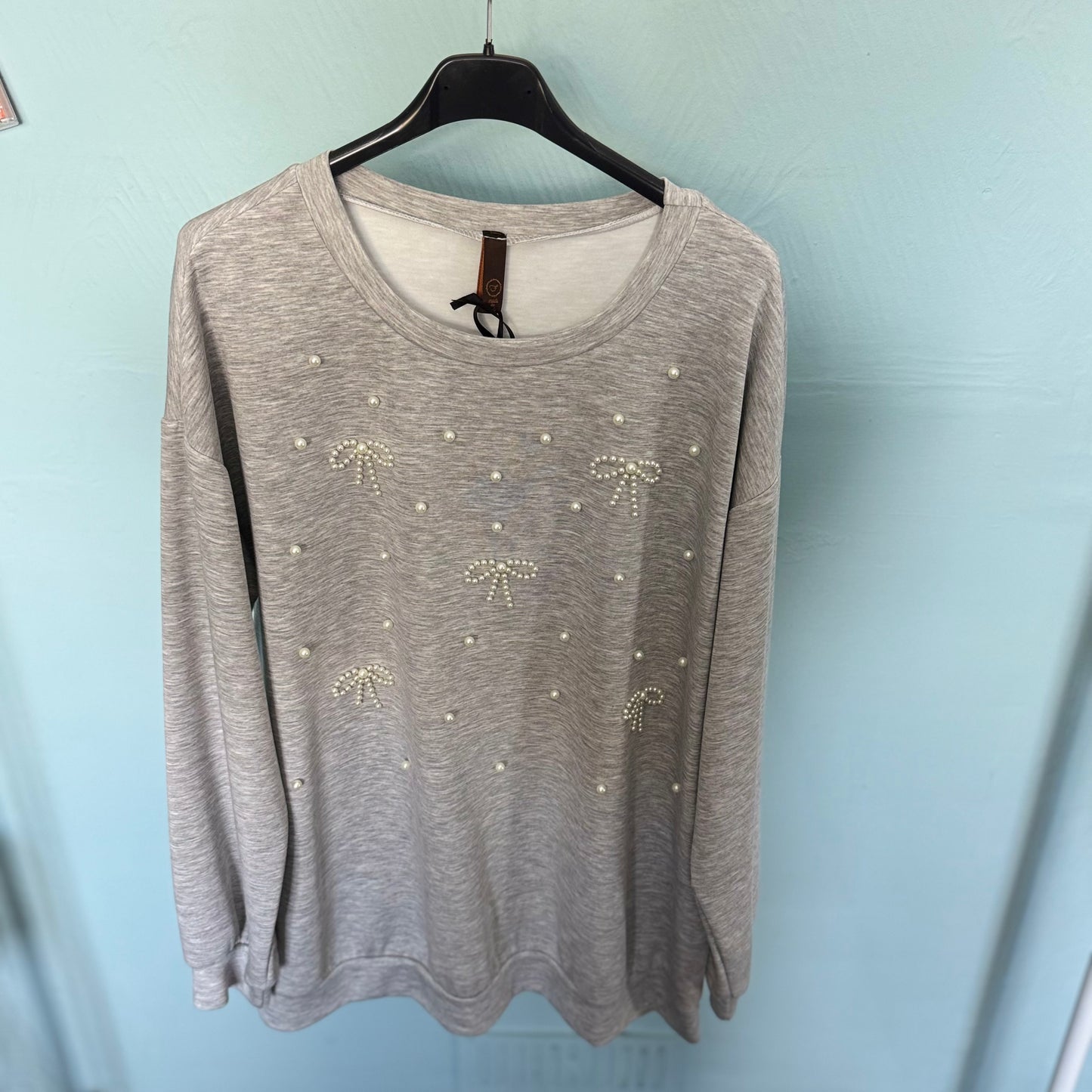 Aurelia - Diamanté Bow Oversized Sweatshirt -  Long Sleeve Hoodie Womenswear