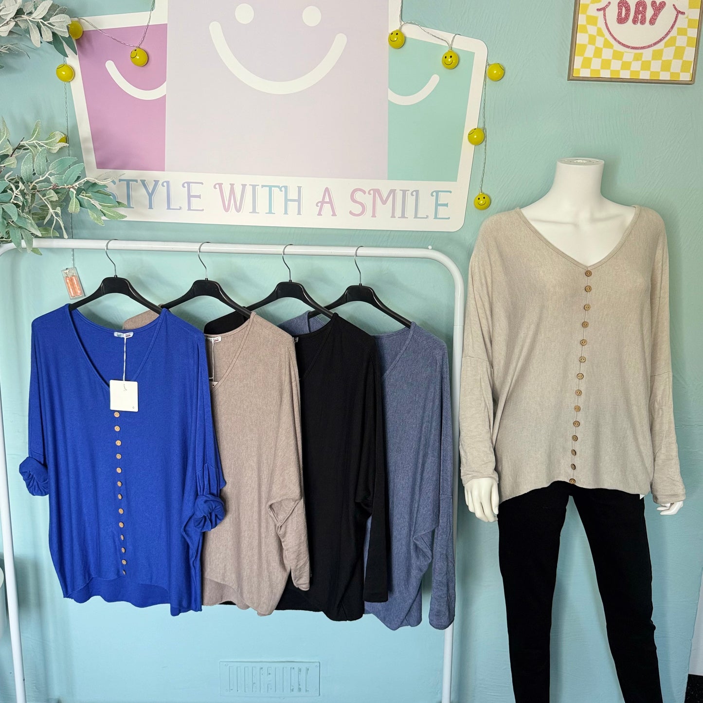 Elodie - Basic Plain V Neck Fine Knit Jumper - Womenswear Knitwear Long Sleeve Vneck.