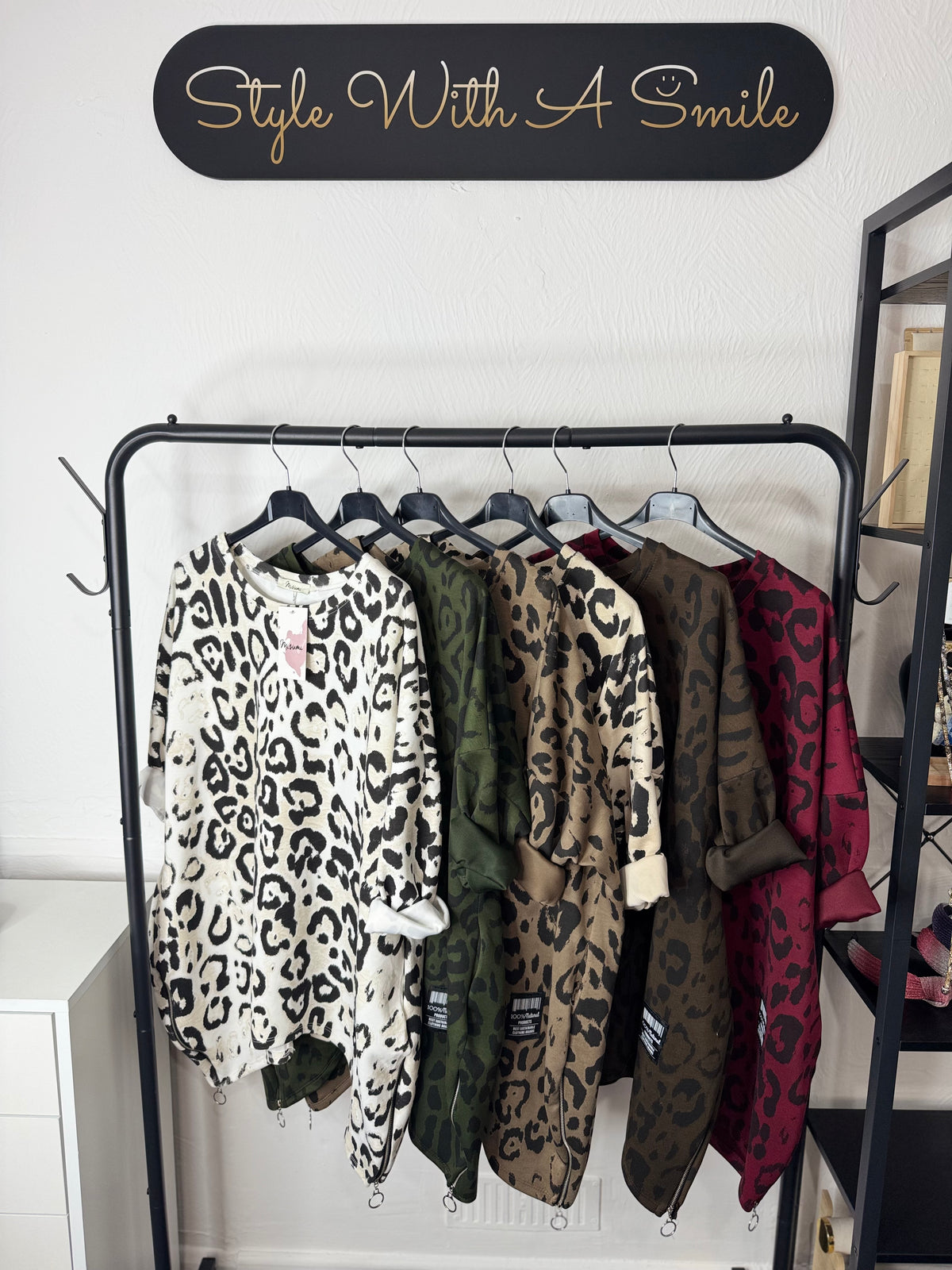 Nelly Autumn - Oversized Leopard Top With Side Zips