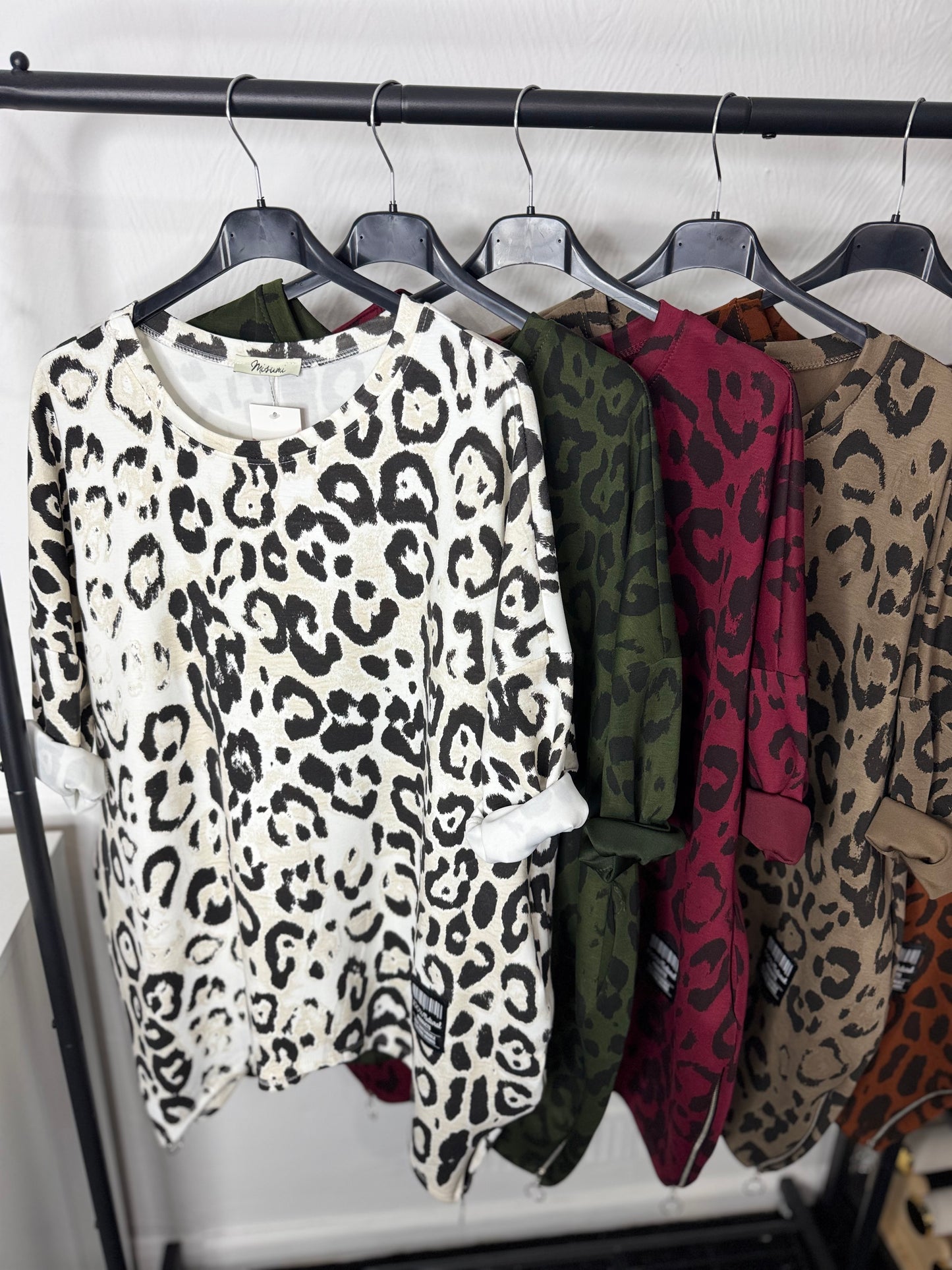 Nelly Autumn - Oversized Leopard Top With Side Zips