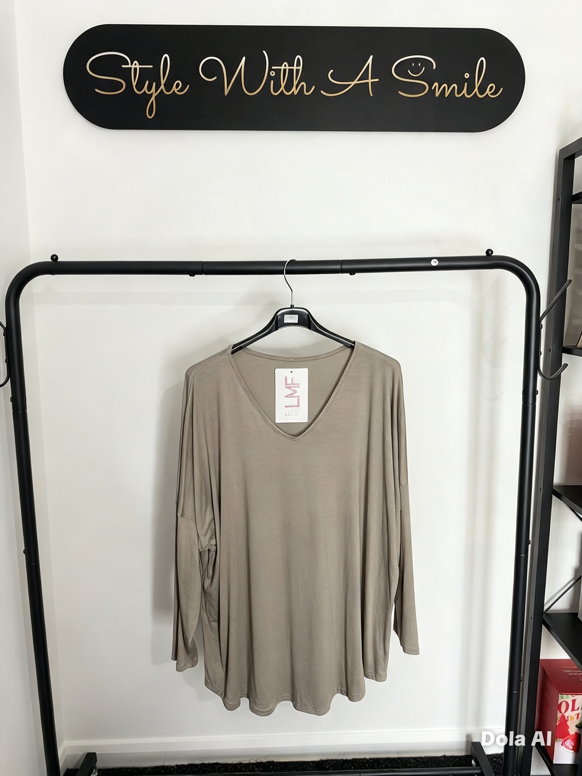 Stella - V Neck Long Sleeve Basic