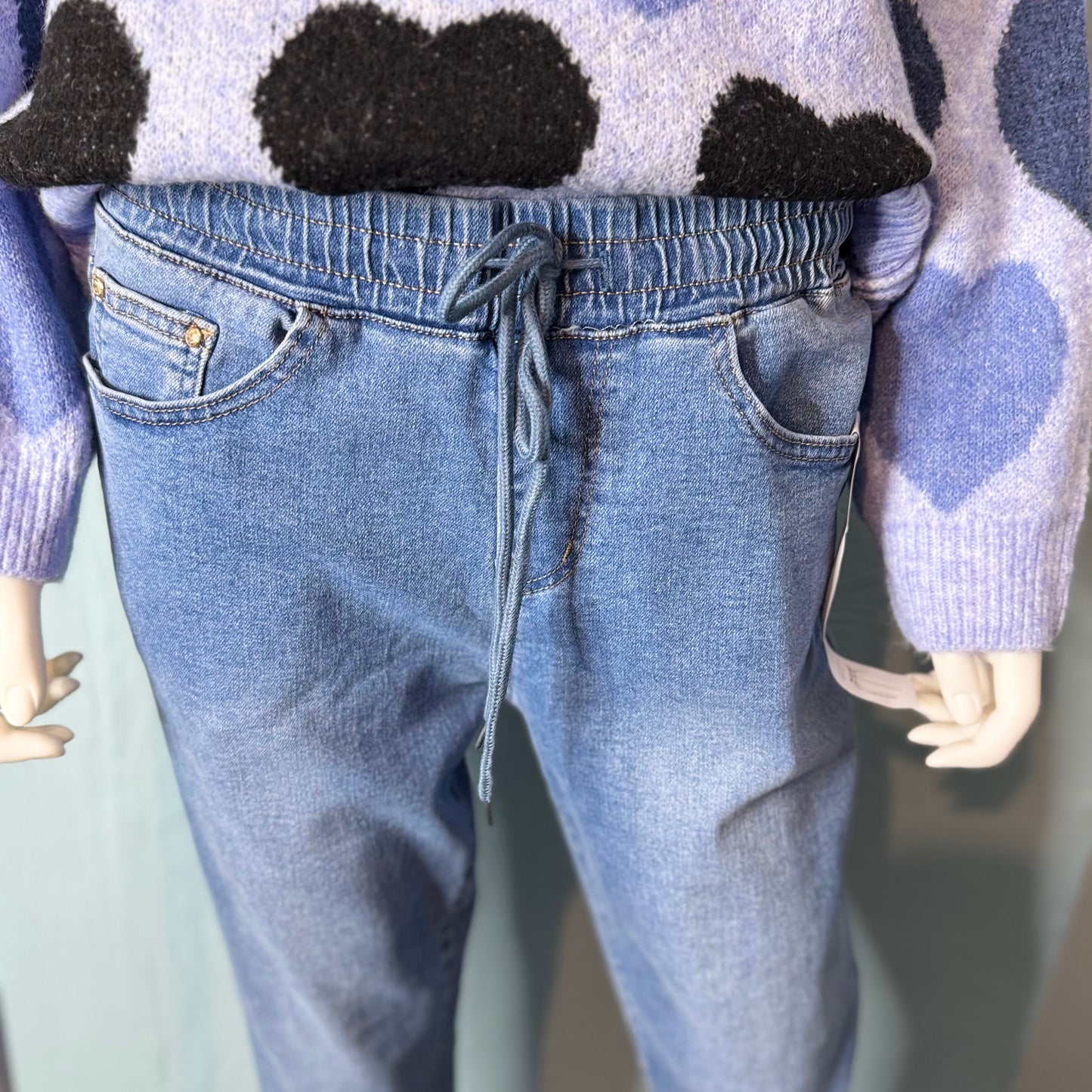 Farah - Light Denim Super Stretchy Joggings -  Womenswear Jean.