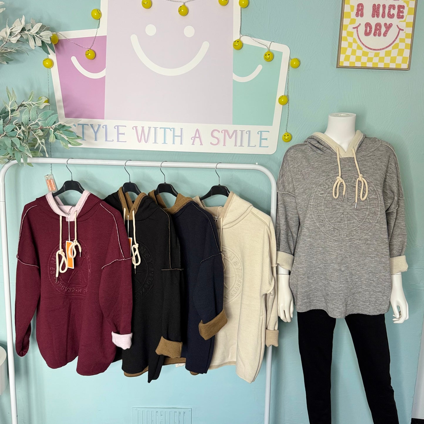 Bonnie - Norderney Oversized Contrast Hoodie -  Womenswear Sweatshirts Long Sleeve.