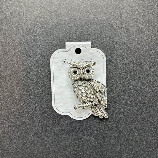 Assorted Broaches & Key Rings - Silver Owl Design Keychain & Brooch Set for Fashion Accessories