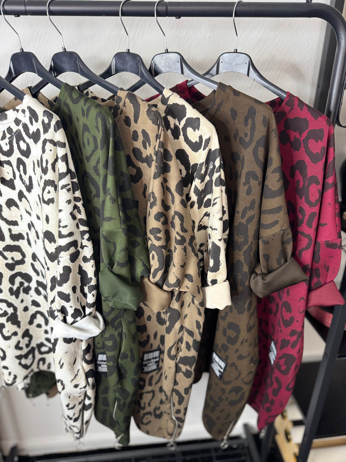 Nelly Autumn - Oversized Leopard Top With Side Zips