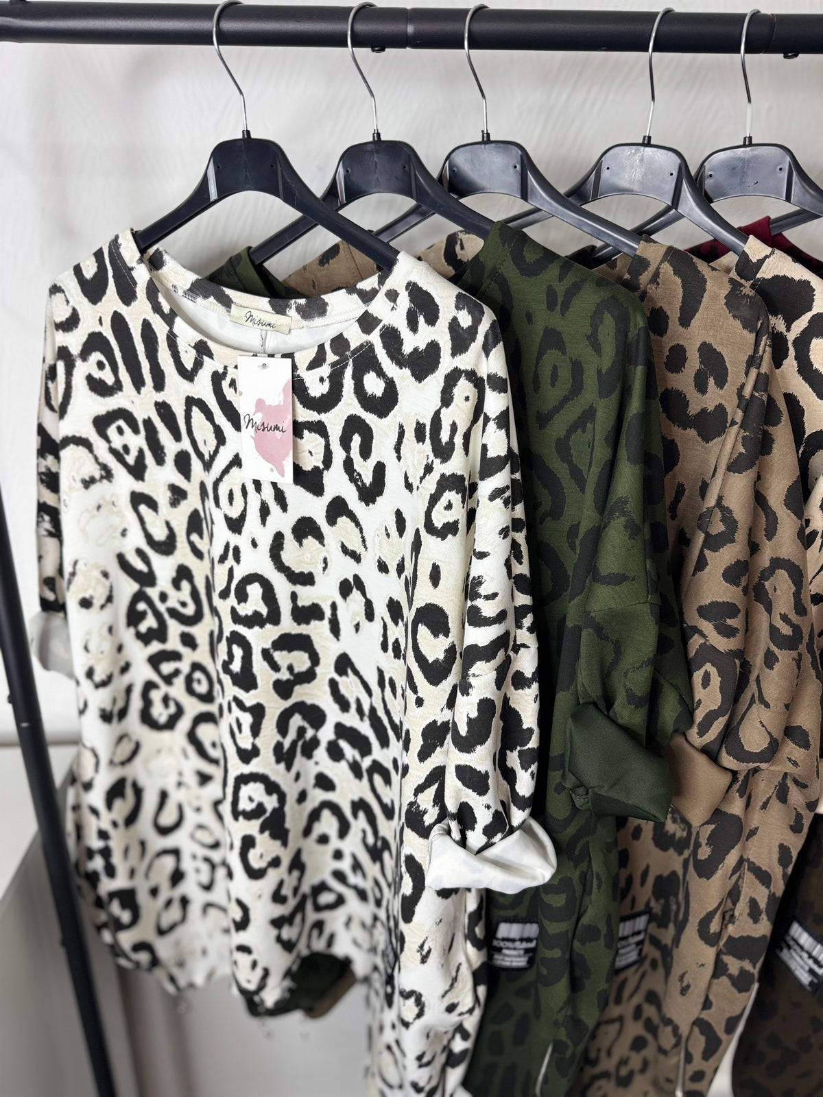 Nelly Autumn - Oversized Leopard Top With Side Zips