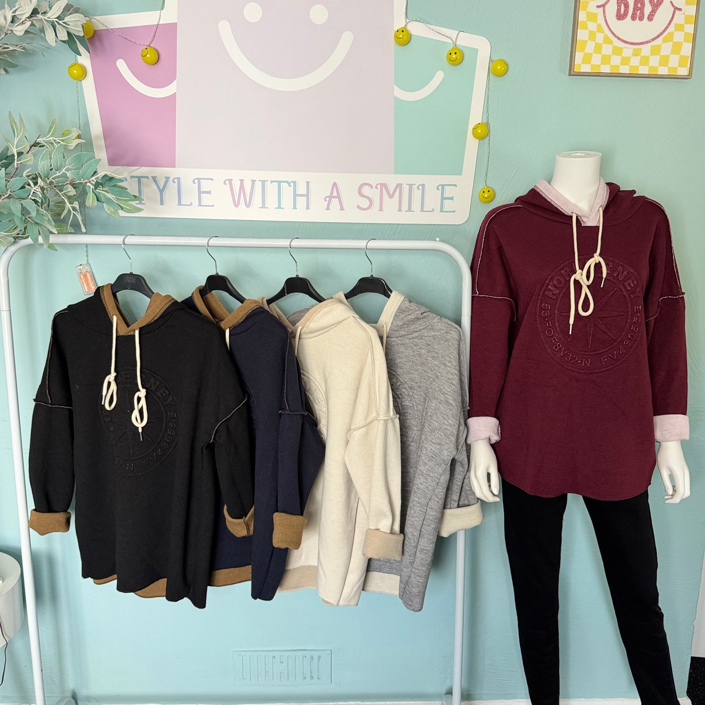 Bonnie - Norderney Oversized Contrast Hoodie -  Womenswear Sweatshirts Long Sleeve.